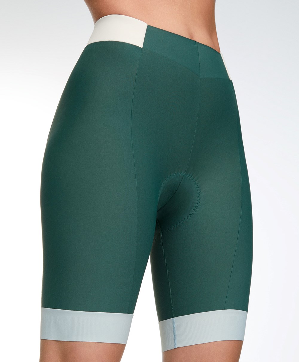 Oysho 20cm Cycling Shorts Zöld | LJFRPH-738