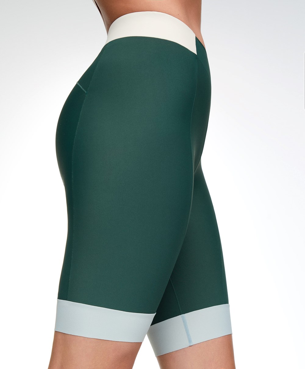 Oysho 20cm Cycling Shorts Zöld | LJFRPH-738