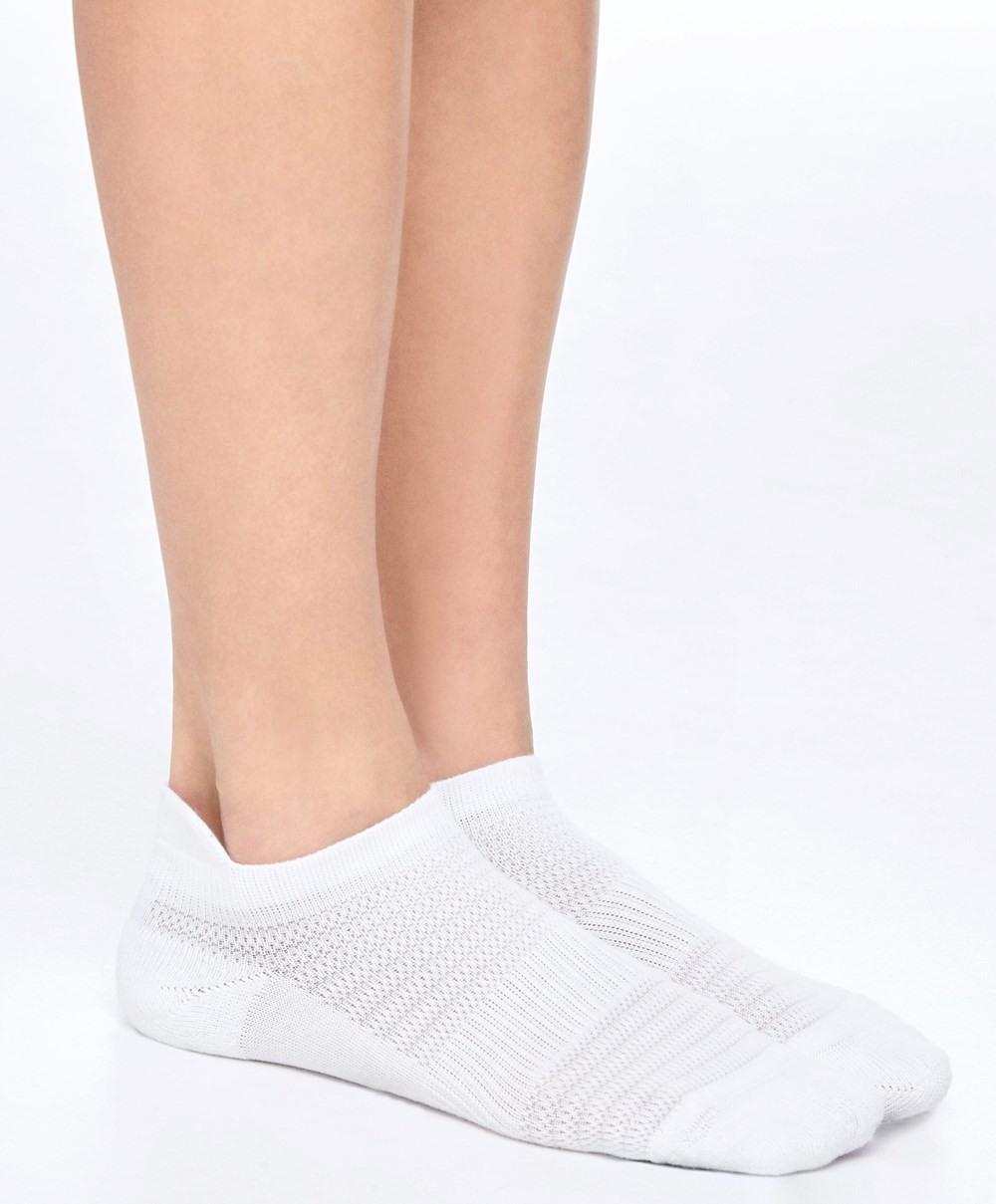 Oysho 3 Pairs Of Pamut Sports Trainer Socks Fehér | MPKCXJ-489