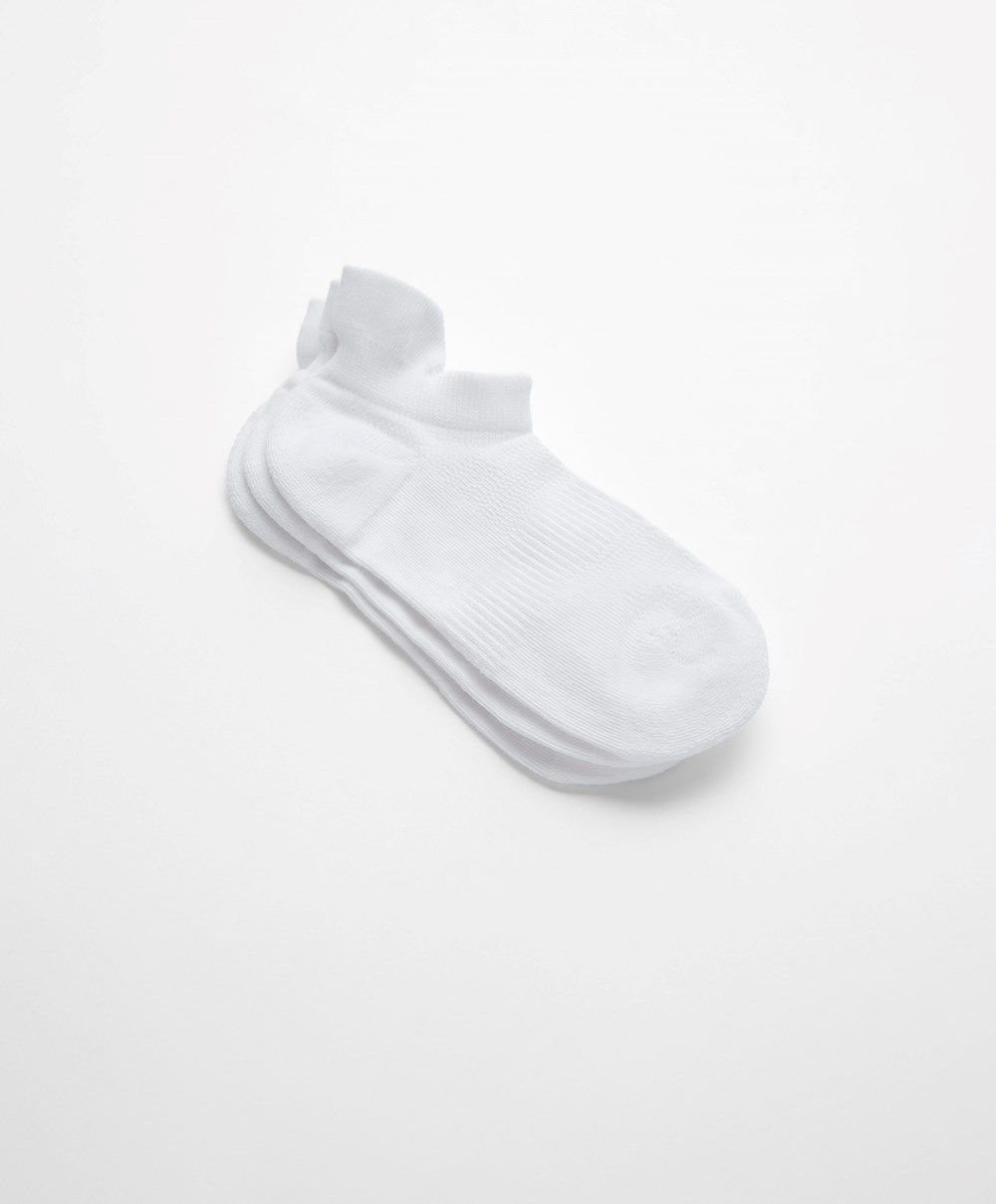 Oysho 3 Pairs Of Pamut Sports Trainer Socks Fehér | MPKCXJ-489