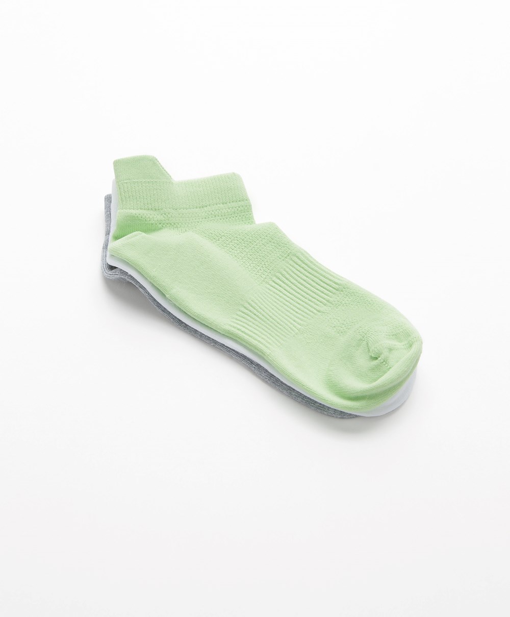 Oysho 3 Pairs Of Polyamide Sports Sneaker Socks Menta | TEBUFG-046