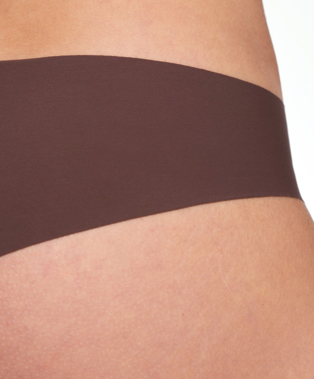 Oysho 3 Pantone™ Invisible Cheeky Brazilian Briefs Barna | PHRLZS-639