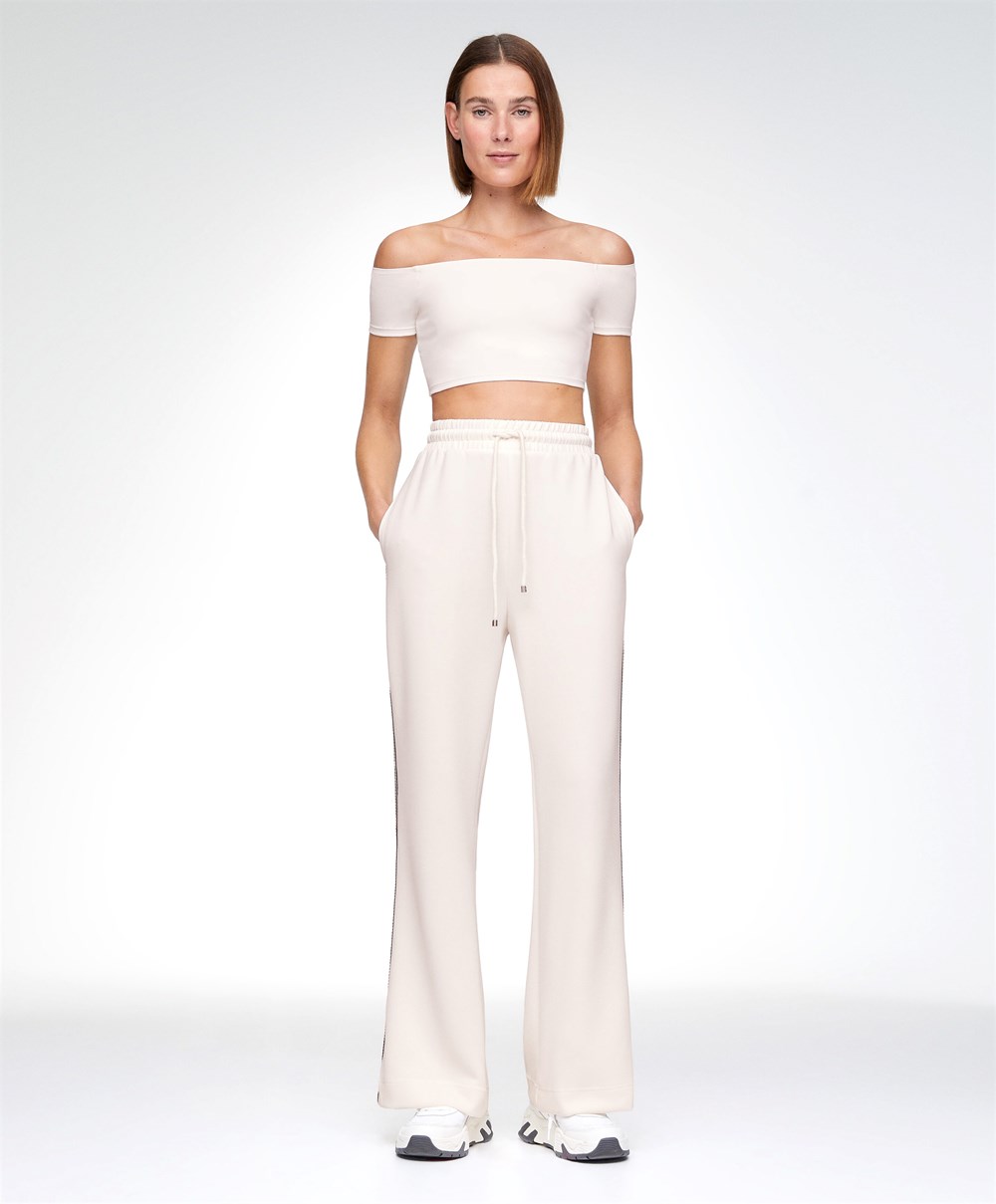 Oysho Comfortlux Off-the-shoulder Top With Cups Cream-white | IDVOAW-849