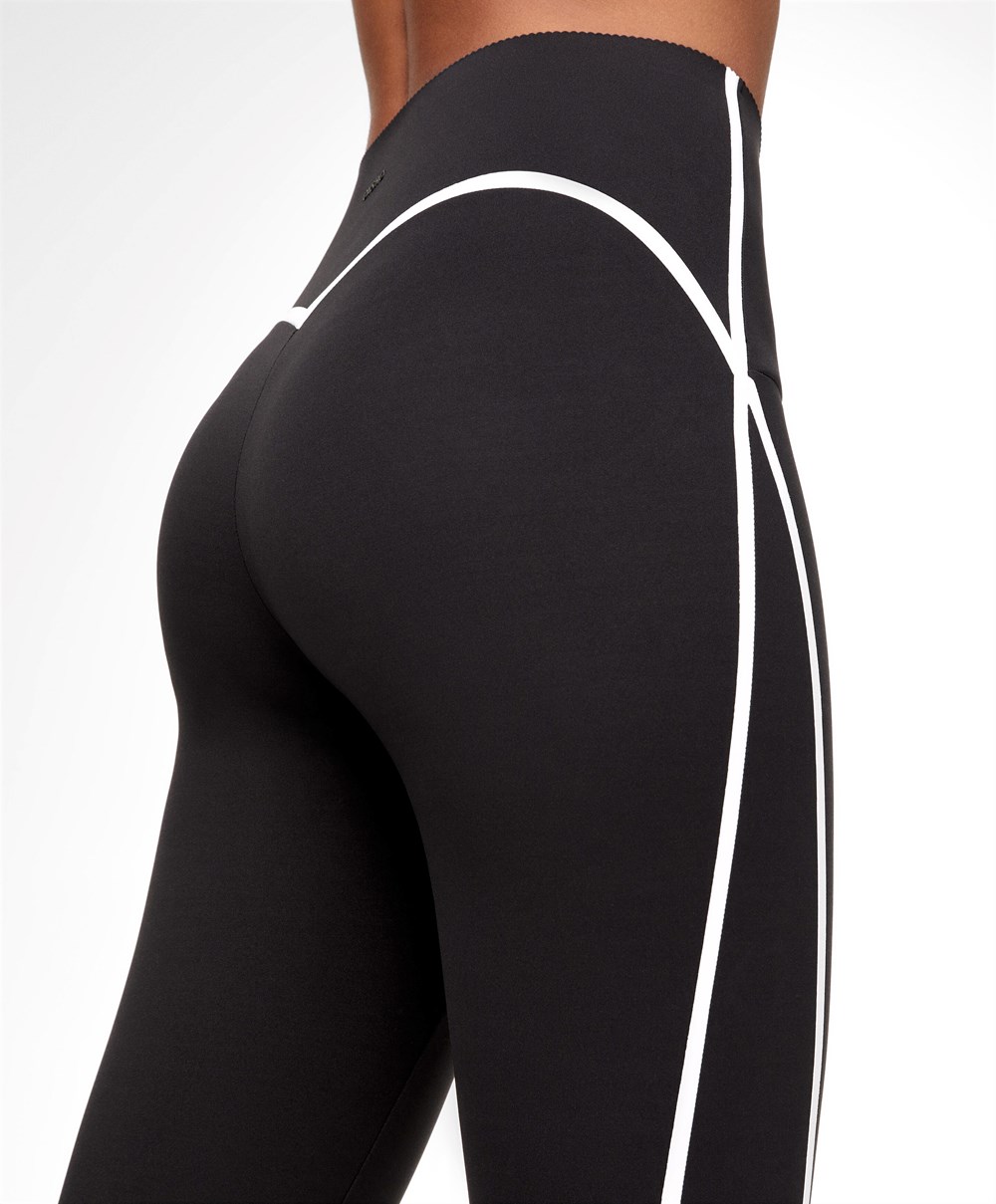 Oysho Compressive Futó Leggings Fekete | UBTMGP-804