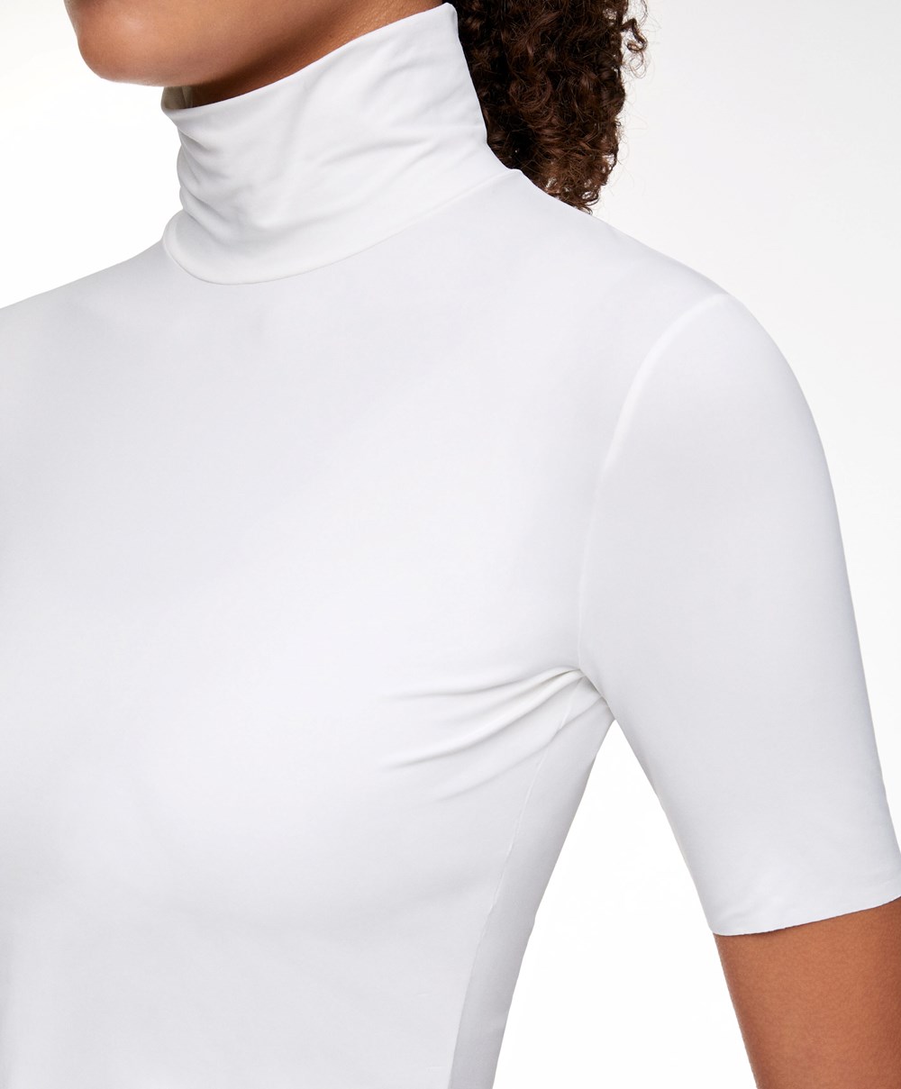 Oysho Cropped T-shirt With Raised Neck Fehér | TOLZMB-583