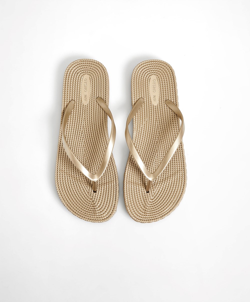 Oysho Gold Textured Beach Sandals Arany | BULJRQ-870