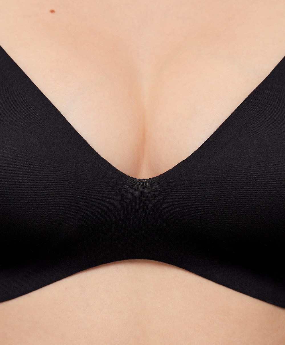 Oysho Invisible Laser-cut Halterneck-style Bra Fekete | TINRXU-519