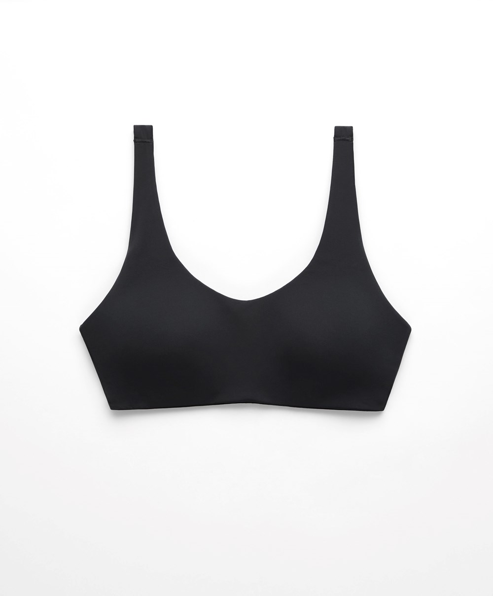 Oysho Light Touch Medium-support Sports Bra Fekete | PKTHOB-358