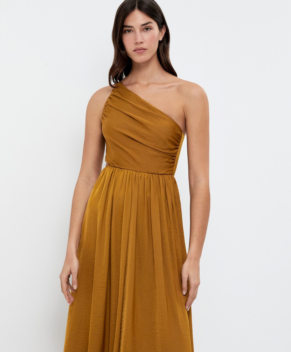 Oysho Long Asymmetric Ruha With A Satin Finish Sötét | PYLCNG-043