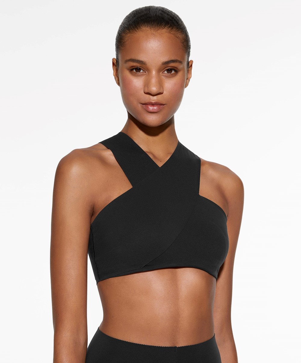 Oysho Medium Support Compressive Sports Bra Fekete | IJDMQB-869