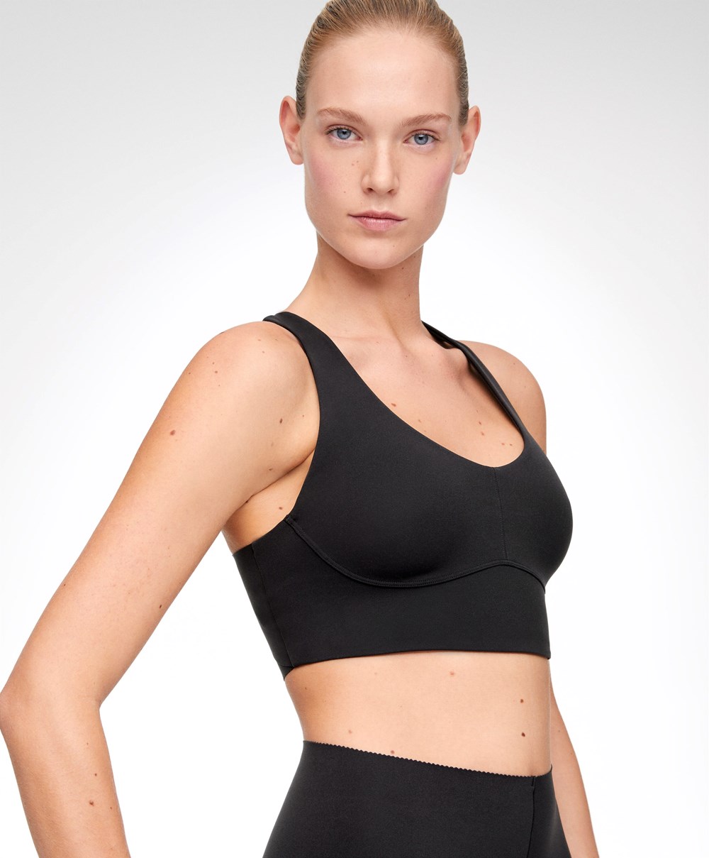 Oysho Medium Support Compressive Sports Bra Fekete | OJGHLS-610