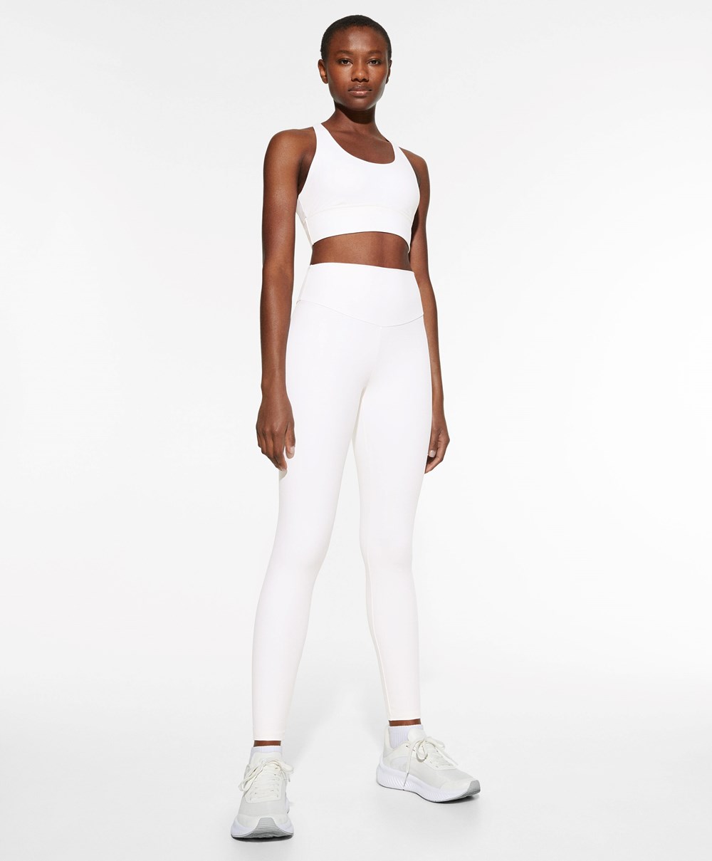 Oysho Medium-support Sports Bra With Cups Cream-white | BQUOPD-165