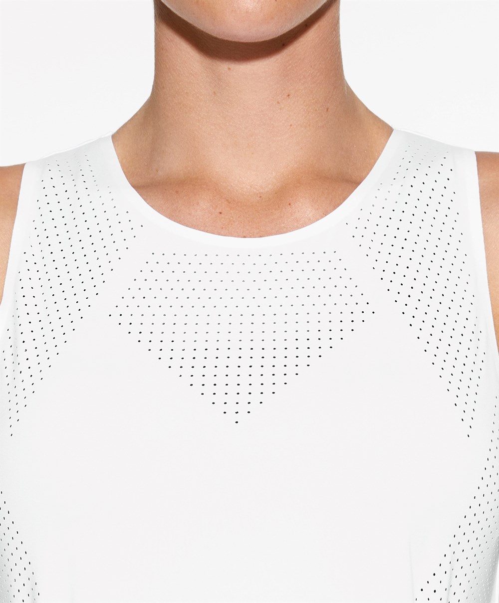 Oysho Microperforated Technical Ujjatlan T-shirt Fehér | YUOWEL-742