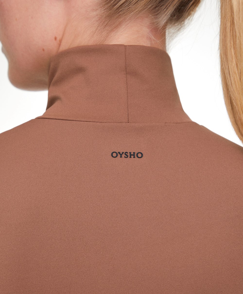 Oysho Perfect-adapt Crop Top With Raised Neck Réz | IZHXKL-491