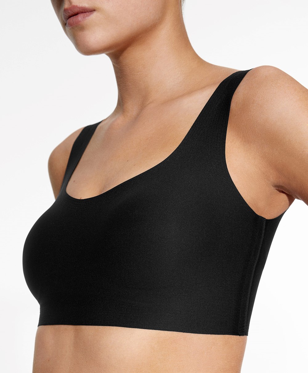 Oysho Perfect-adapt Medium-support Sports Bra With Cups Fekete | NYUBLC-952