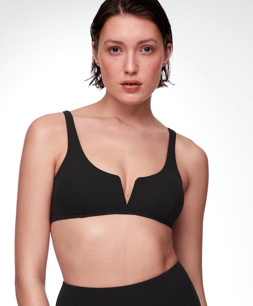 Oysho Piqué Halterneck Bikini Top Fekete | JTMHKZ-968