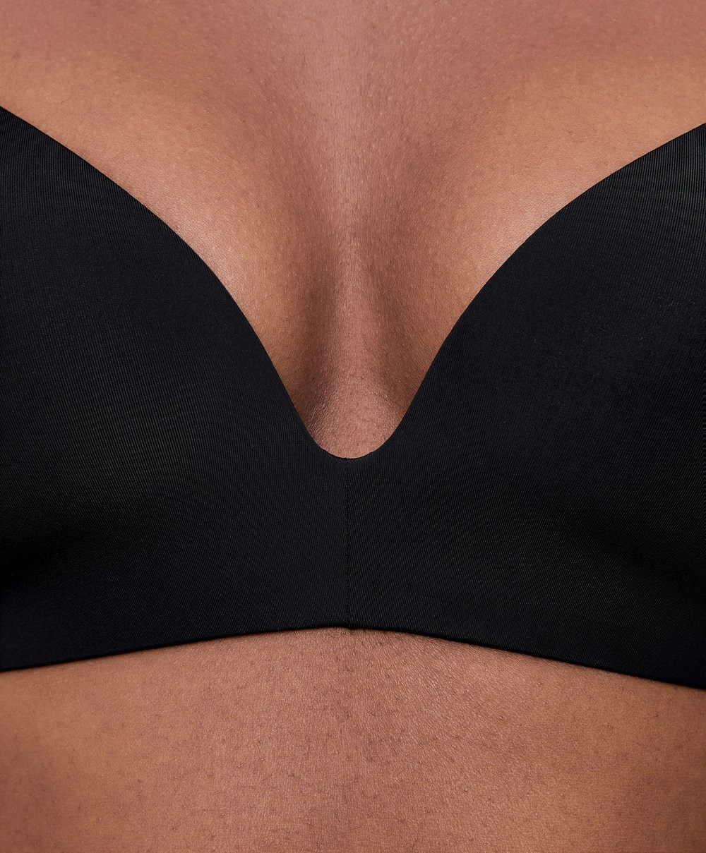 Oysho Push-up Párnázott Triangle Polyamide Bra Fekete | LVOKTS-523