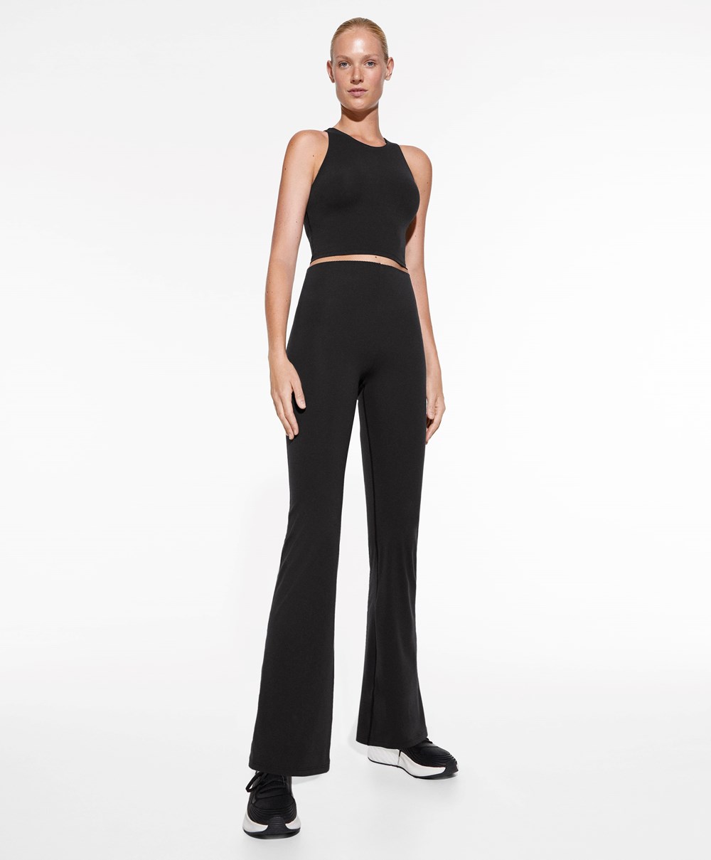 Oysho Raise Up Compressive Flare Trousers Fekete | KTAHIP-508