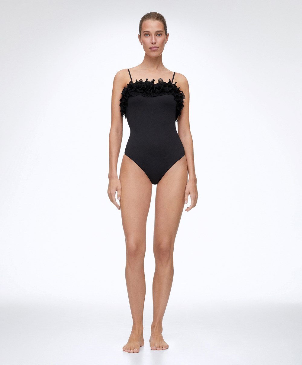 Oysho Ruffled Bandeau Swimsuit Fekete | WMPRAO-093