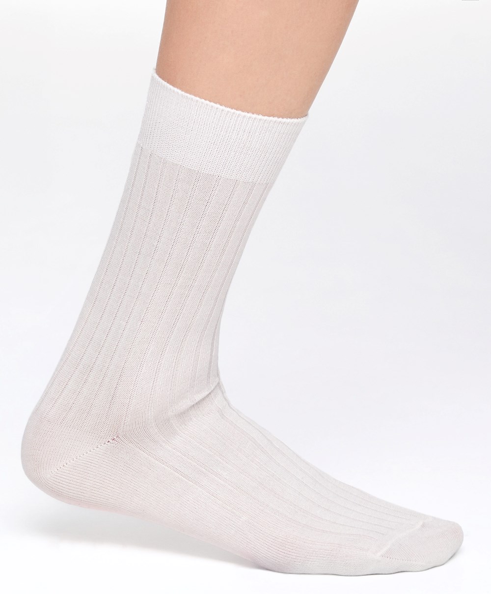 Oysho Silk Classic Socks Pale Ecru | GHISXR-398