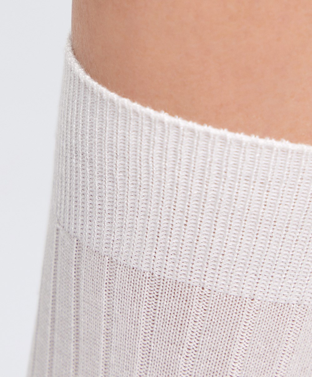 Oysho Silk Classic Socks Pale Ecru | GHISXR-398