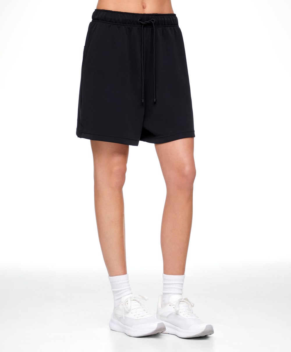 Oysho Soft Touch Modal Bermuda Shorts Fekete | WOIBEZ-148