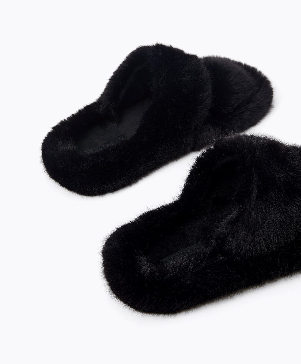 Oysho Szintetikus Fur Double Pántos Sandals Fekete | JDUOBX-158