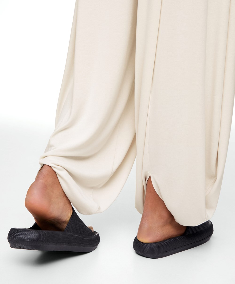 Oysho Széles Cipő-leg Draped Modal Trousers Stone | UKVPAG-716