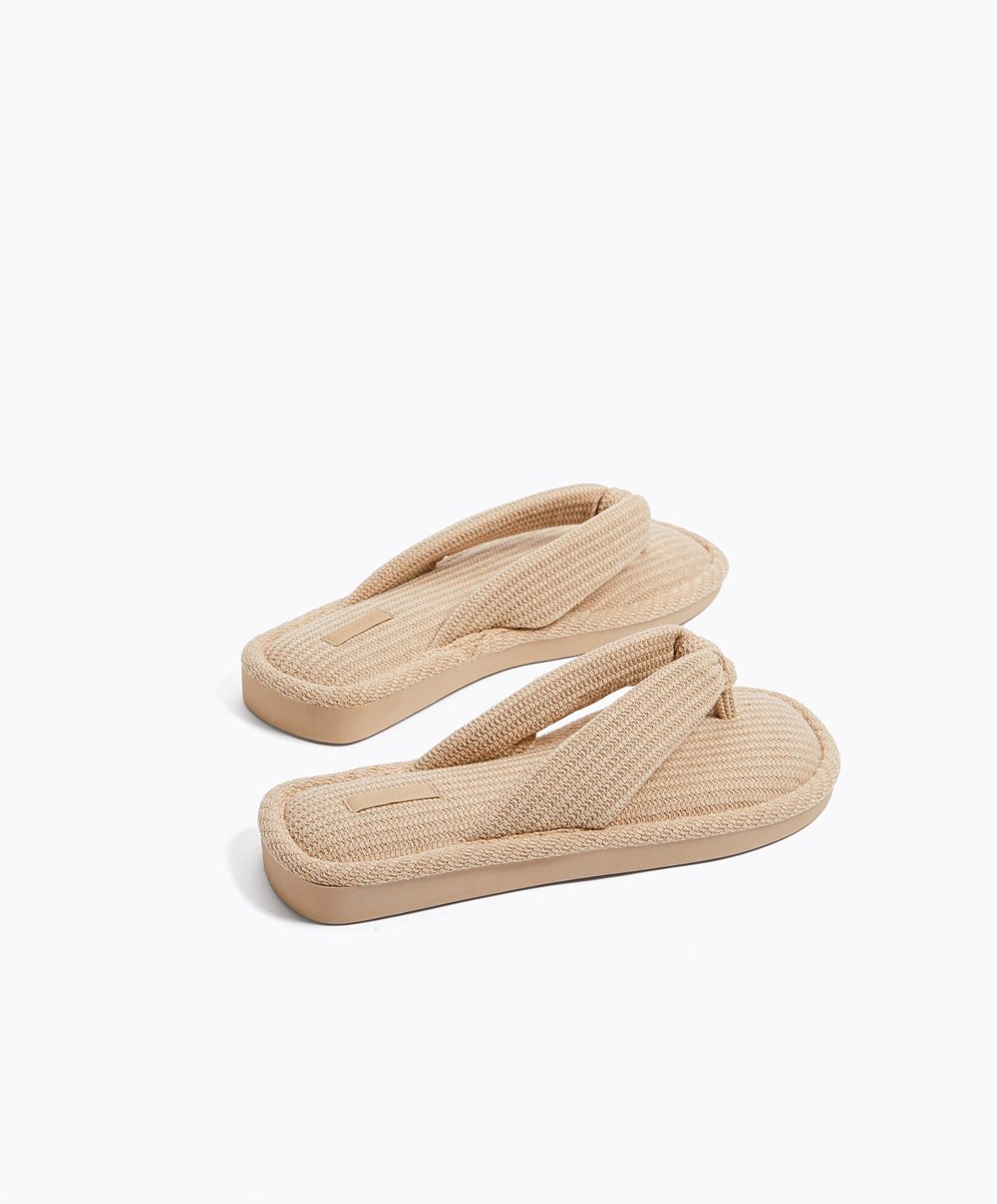 Oysho Texture Tanga Sandals Bézs | OXTYCE-385