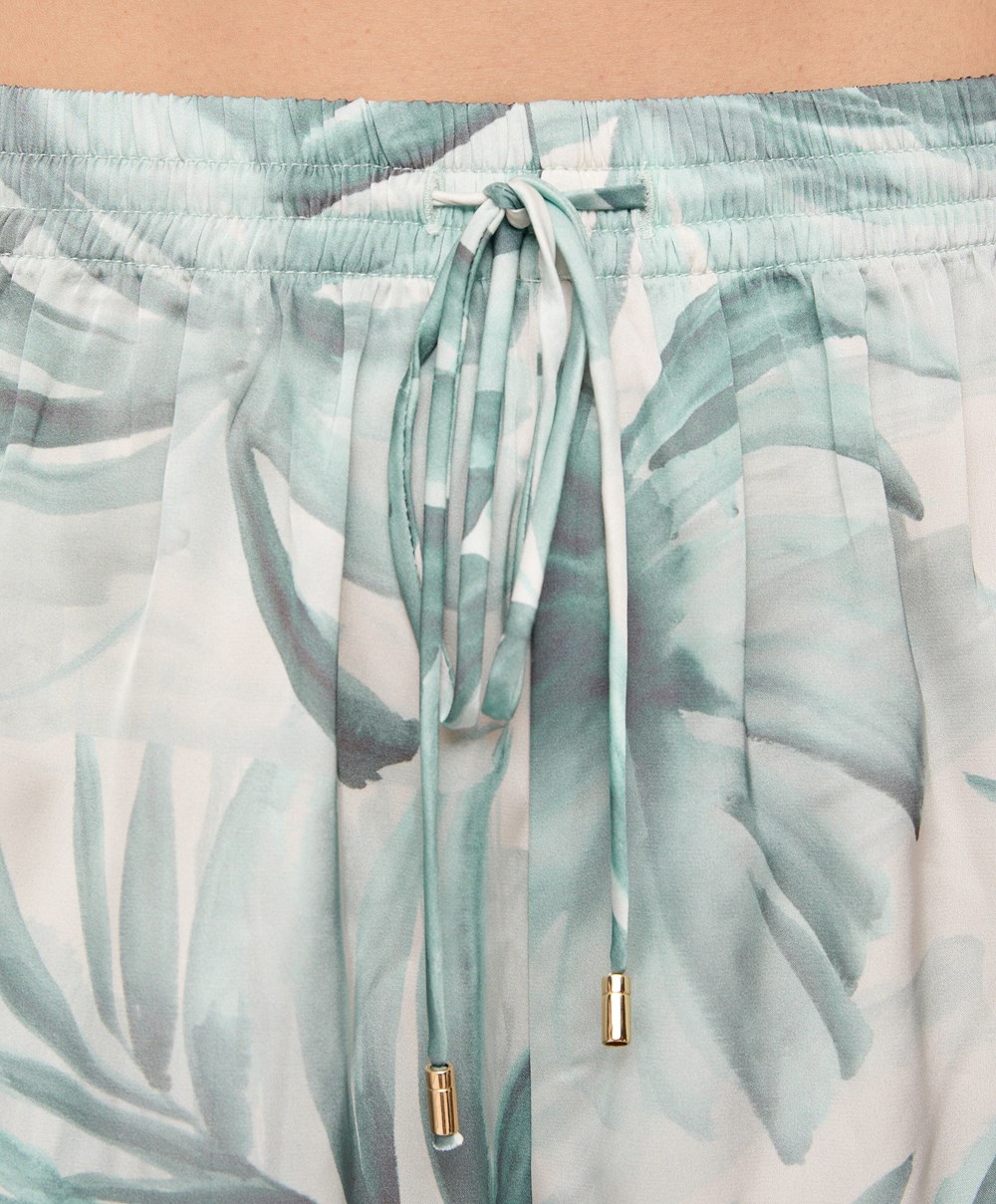 Oysho Tropical Leaf Satin Shorts Zöld | ZMAYWR-731