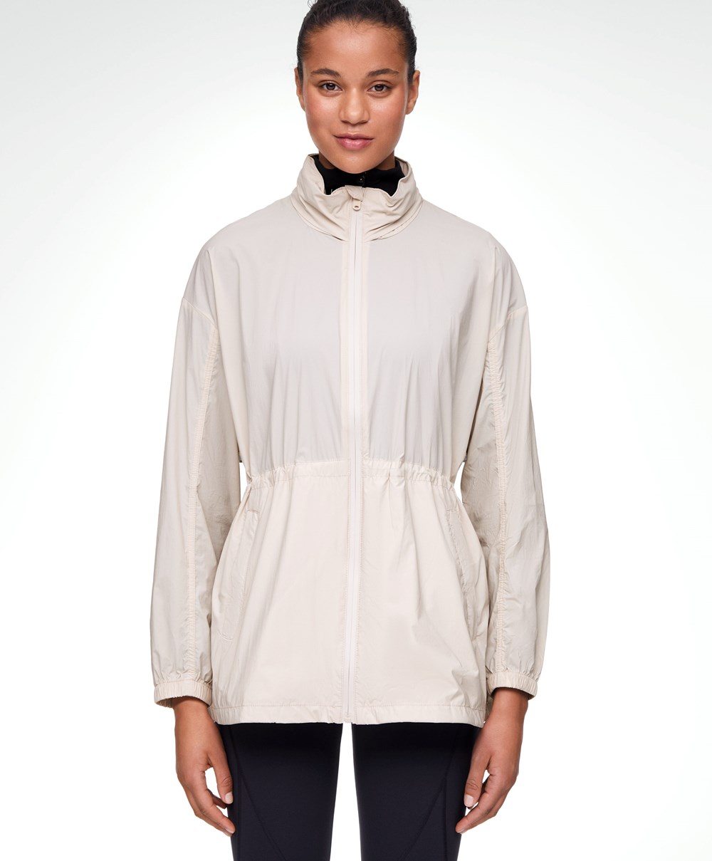 Oysho Vizi-repellent Futó Jacket Sand | JIPBDT-163